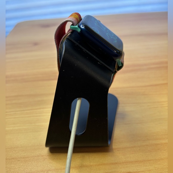 Black Charger Watch Stand+Apple Watch Charger (Watch to USB) Fast Charging Cable - Picture 2 of 8